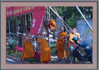 NongKia-Temple-Monks