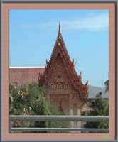 Nong Khia Temple near bridge